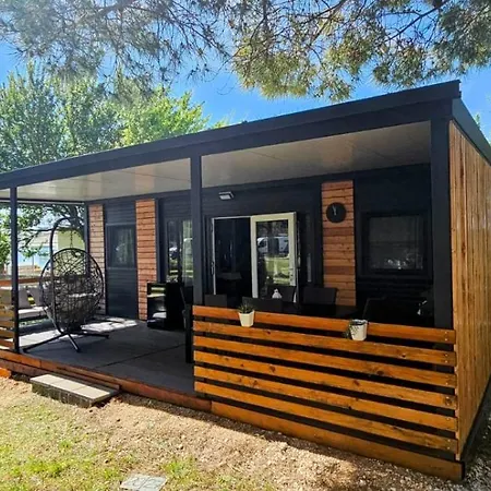 مكان تخييم Sak Mobile *